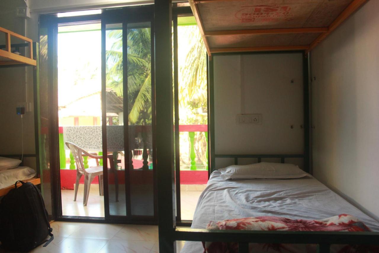 Rasta Mansion Beach Hostel And Rooms Arambol Kültér fotó