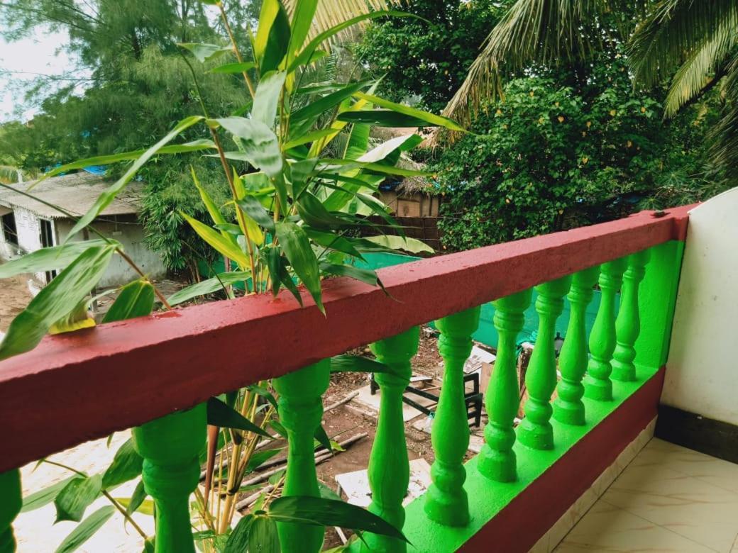 Rasta Mansion Beach Hostel And Rooms Arambol Kültér fotó