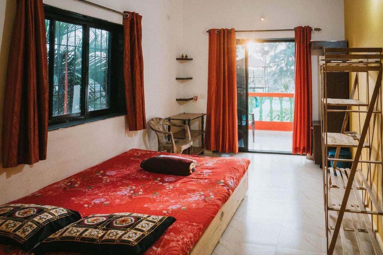 Rasta Mansion Beach Hostel And Rooms Arambol Kültér fotó