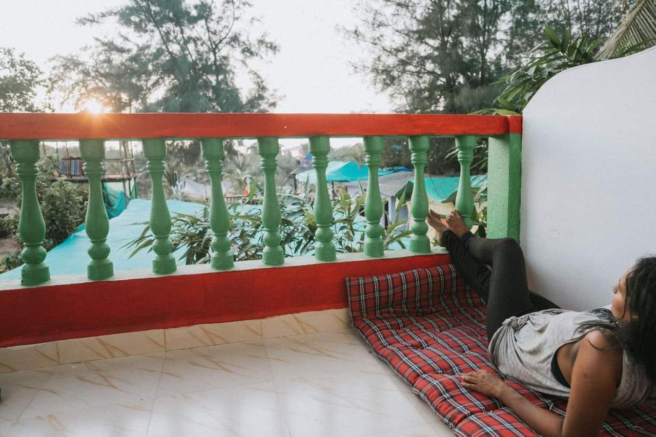 Rasta Mansion Beach Hostel And Rooms Arambol Kültér fotó