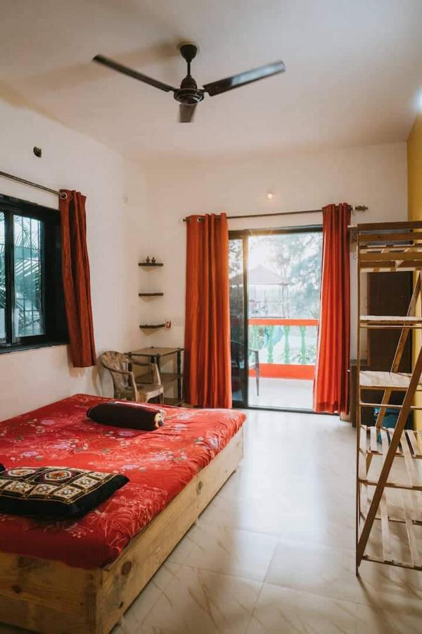 Rasta Mansion Beach Hostel And Rooms Arambol Kültér fotó