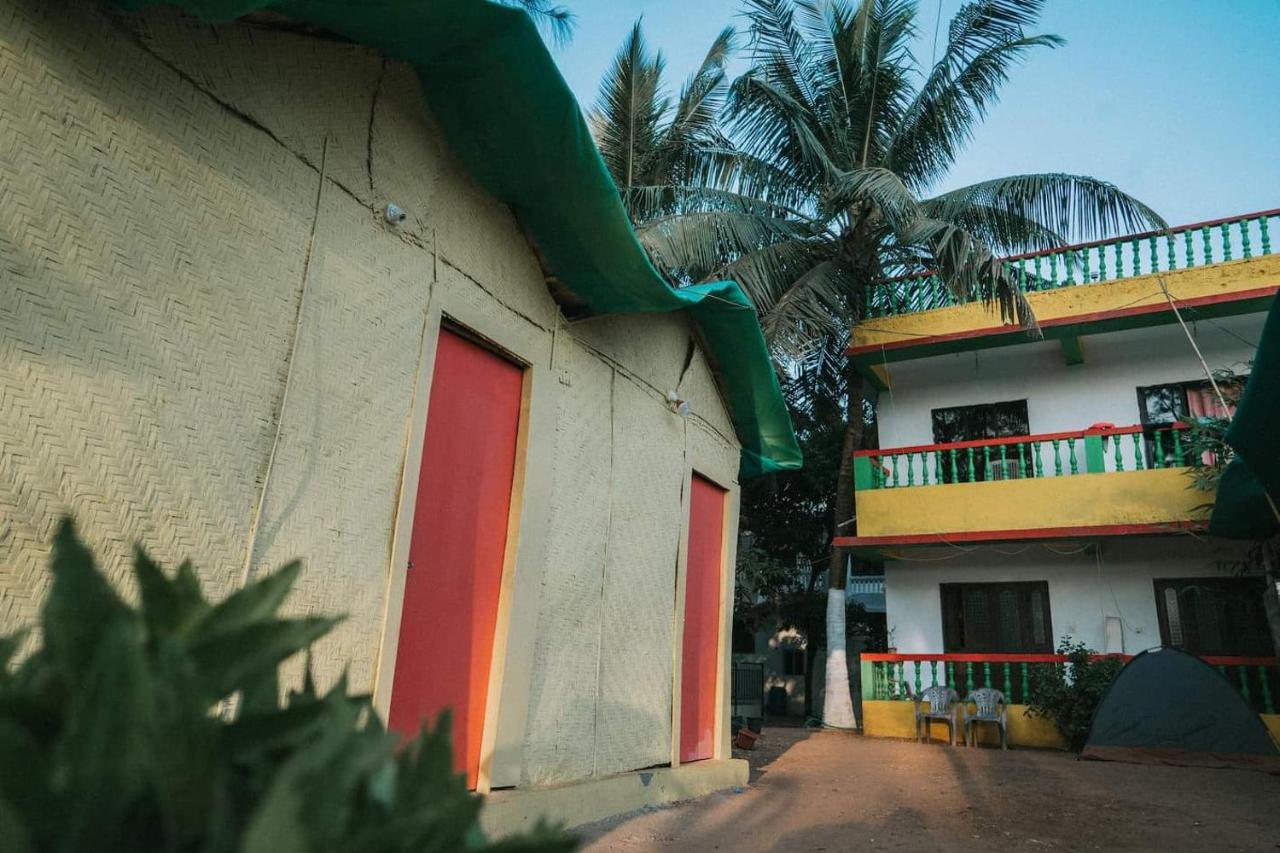 Rasta Mansion Beach Hostel And Rooms Arambol Kültér fotó