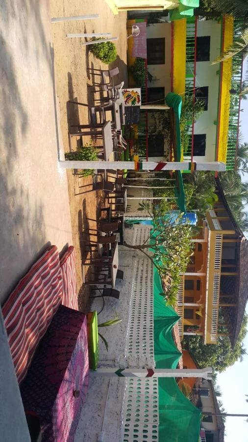 Rasta Mansion Beach Hostel And Rooms Arambol Kültér fotó
