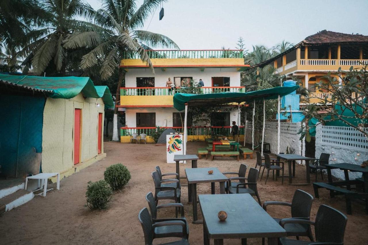 Rasta Mansion Beach Hostel And Rooms Arambol Kültér fotó