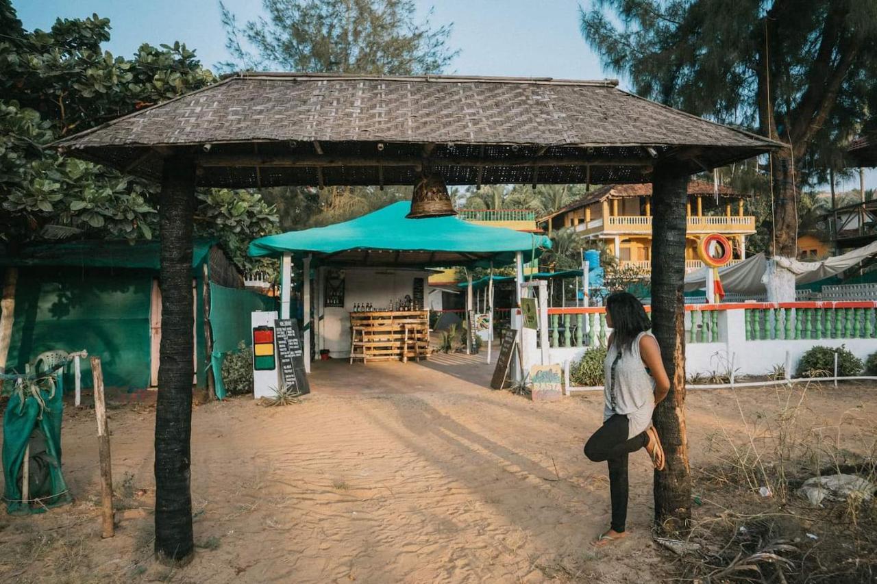 Rasta Mansion Beach Hostel And Rooms Arambol Kültér fotó